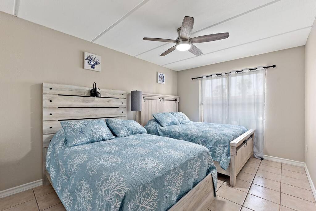 2 Bed 1 Bath Condo By Beach & Entertainment South Padre Island Exterior photo